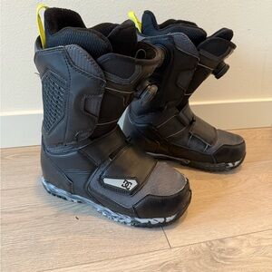 DC Judge Snowboard Boots 2013
